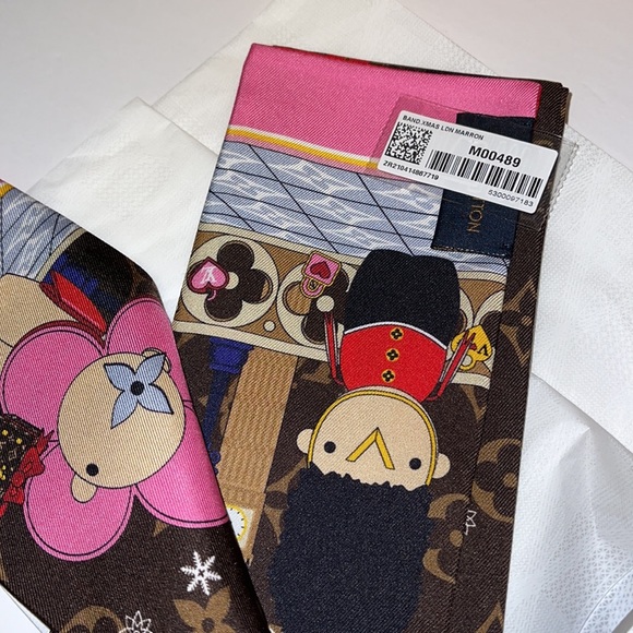 Louis Vuitton LONDON XMAS BANDEAU - Picture 7 of 10